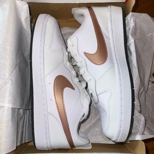 Nike Court Borough Low 2 GS White Red Bronze Sneakers – 6.5Y / W8 (NIB)